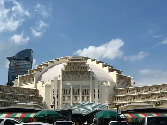 🇰🇭 Phnom Penh Market Guide: 3 Must-Visit Bazaars