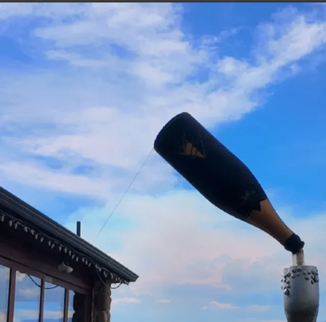 Sleeping Inside a Postcard: 2 Must-Visit Wineries in Kelowna 🥂