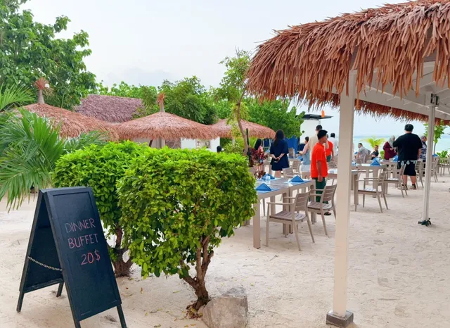 Maafushi's Kaani Hotel Buffet Dinner