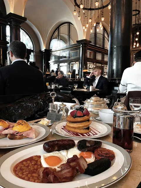 🇬🇧 London’s Century-Old English Breakfast Spot！！！💙