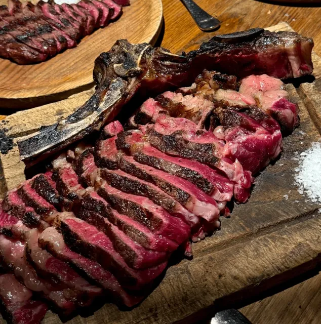 Texas Roadhouse – Authentic American Steakhouse Experience near UNL!