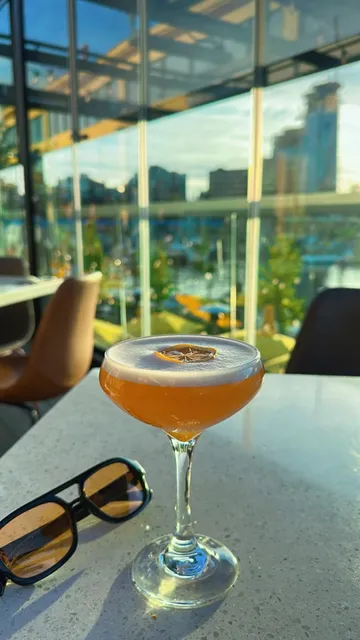 🇨🇦 I'm Officially in Love With This View Restaurant!!!!