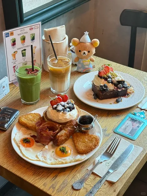 🇬🇧 London – Discovered a Beautiful and Delicious Brunch Spot!! 🥓🥞