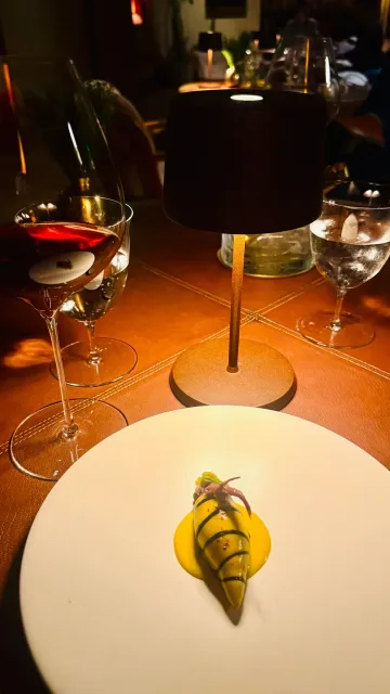 Flavor Explosion! An Unforgettable 4-Hour Dining Journey 🍾🧀