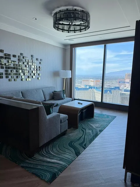 Not Staying at These Hotels in Las Vegas is a Real Loss 😰