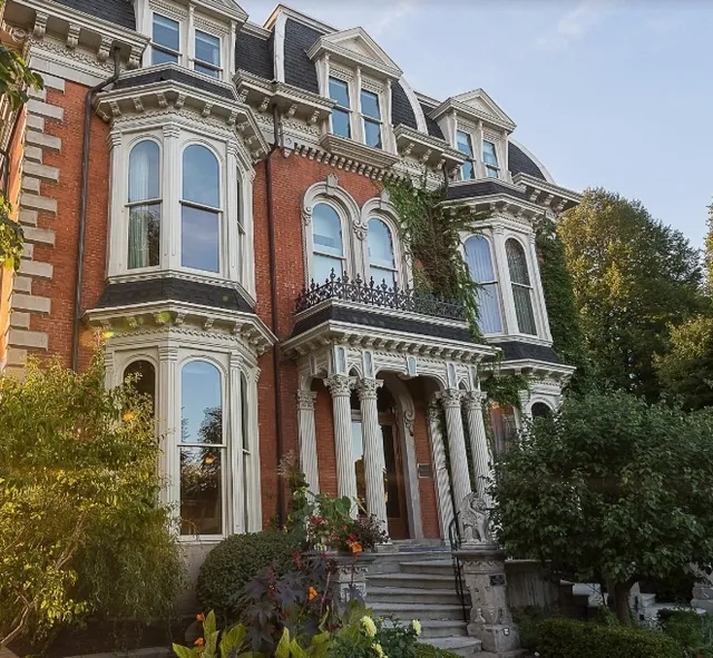 A Truly Unique Experience of Vintage Elegance