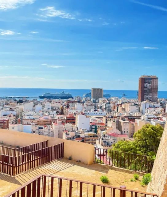 ✨ European travel guide | 🇪🇸 Alicante One day trip