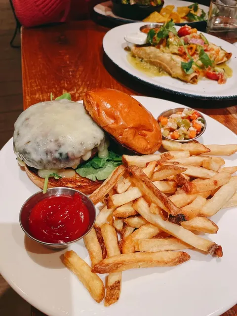 Chicago Restaurant Week at Beatrix 🍽️