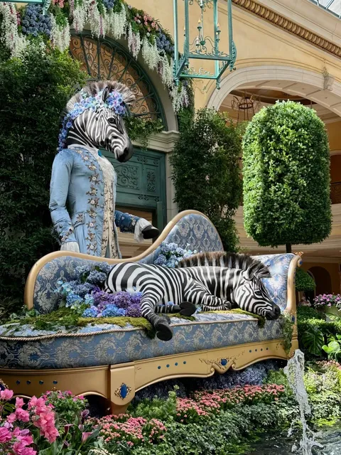 What to Do in Vegas Besides Gambling⁉️ A Guide to Playing VEGAS🎰