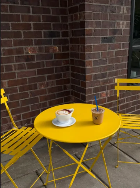 Portland | Visiting a Coffee Shop Owned by a Chinese Beauty Sister ☕️