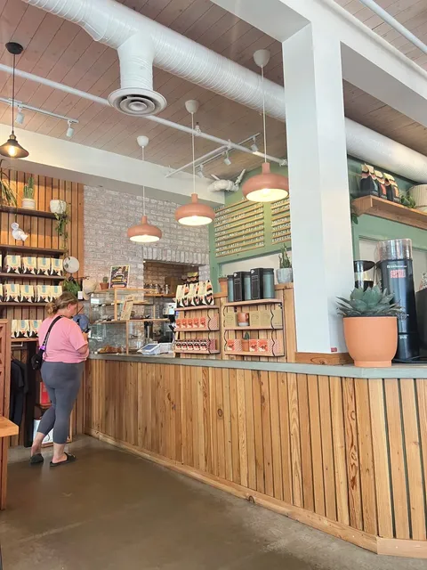 ⛰️ Day Trip from Vancouver: Exploring Hope