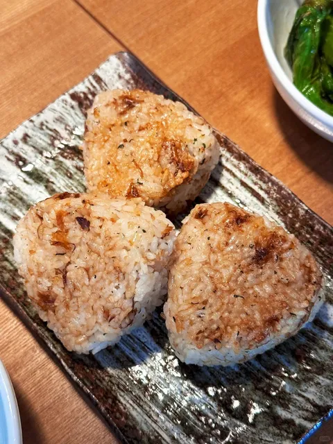 Redondo Beach Izakaya: Tasty But Not Very Unique 🏮✨