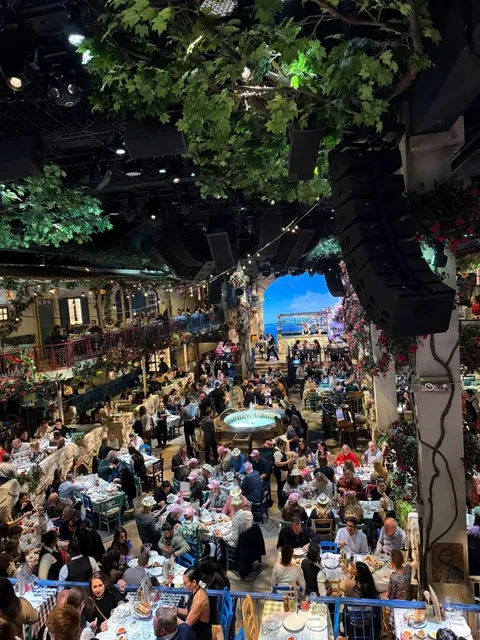 London's Mamma Mia Party Edition: A Must-Visit for Dancing and Fun! 💃