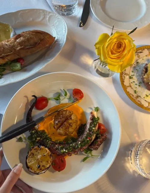 Culver Hotel – Hidden French Gem with Live Cello & Old Movies 🎻🎞️