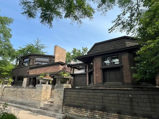 ​​Oak Park Day Trip: Where Wright & Hemingway Made History 🏡✍️​​