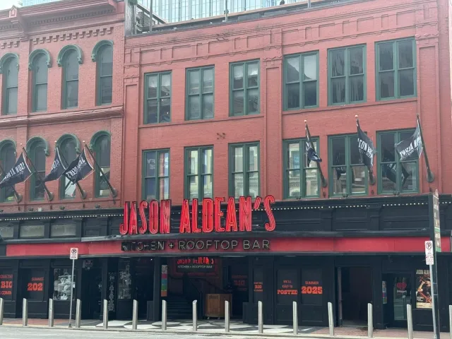 Marriott Apartments in Downtown Nashville 🏙️🧳