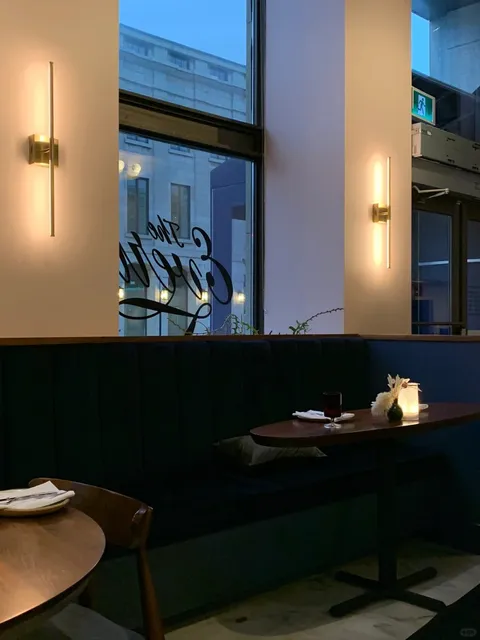 Kingston Food Exploration | The Most Romantic Western Restaurant for D