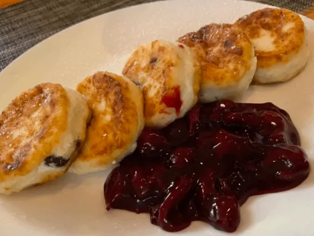 Let's go out and enjoy some good food and drinks this weekend!