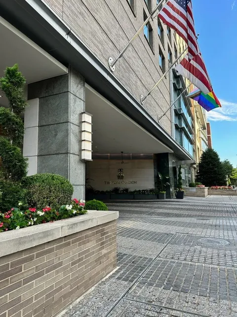 🇺🇸 The Unbeatable GOAT Hotel in Washington, D.C., Honestly… 🏨✨  