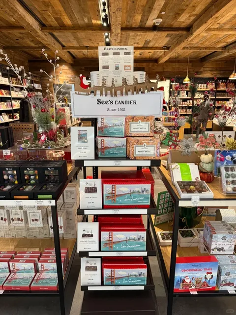 🌆 A Heartwarming Chat in Dallas: "Beijing is So Safe!"