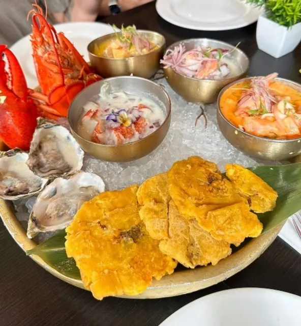 Pollos & Jarras: The Top Choice for South American Flavors!