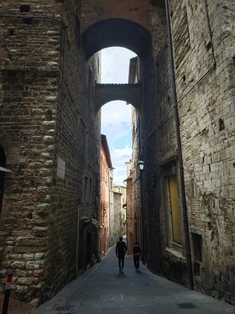 🇮🇹 Perugia｜For Lovers of Terracotta Roofs & Frescoes