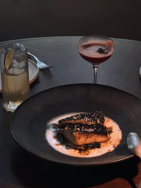 Dining at La Loba in Seattle 🍽️🌿