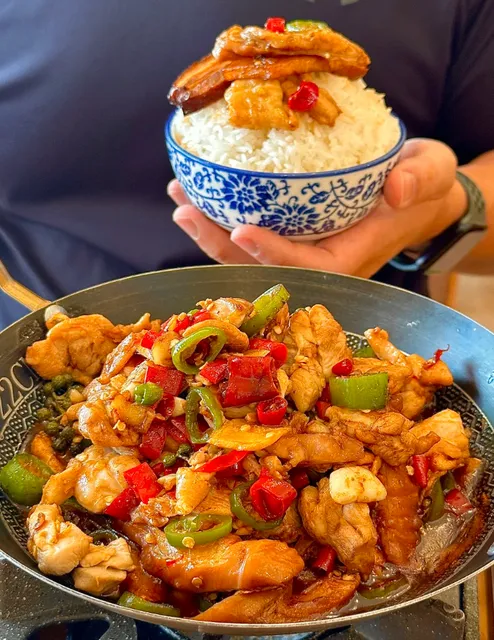Richmond｜Stinky Tofu & Spicy Offal Chicken - A Taste of Hunan!