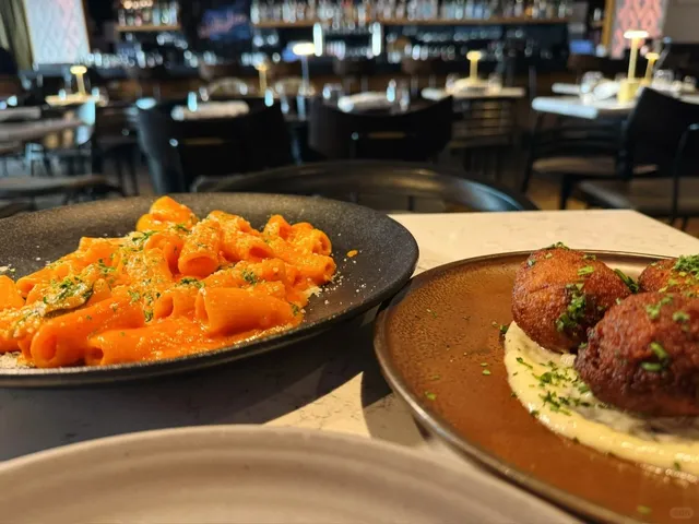 🌱🍝🍄 Italian Vegetarian Food Near UCLA You’ve Got to Try!