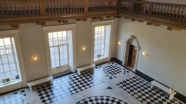 🏰 Explore All the Hidden History & Beauty of the Queen's House! 🏰