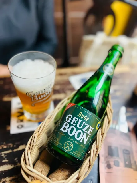 Brussels One-Day Tour | Over a Hundred Varieties of Local Belgian