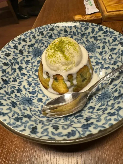 Who Could Bear to Eat This?! 🇷🇺 Moscow's Must-Visit Matcha Heaven! 