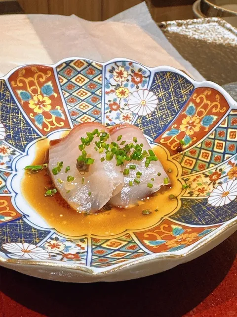 Midtown Sushi Lovers' Paradise! 🍣