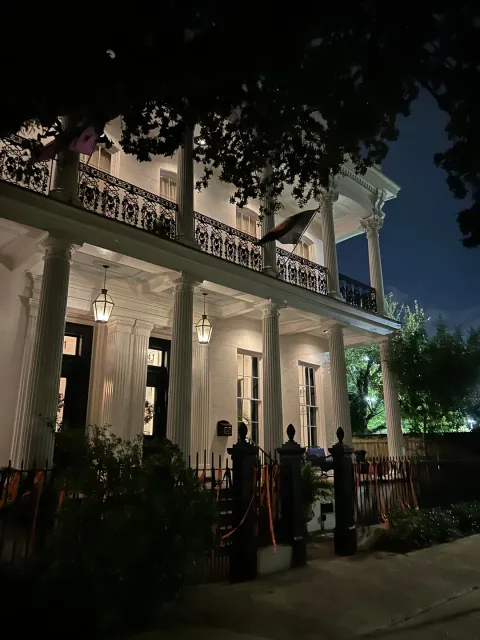 Charming Historic Boutique Hotel in the Garden District 🌿🏛️