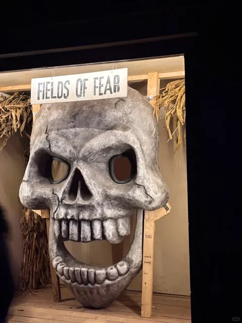 Cox Farm Halloween Night Guide & Review 🎃🌙🚜