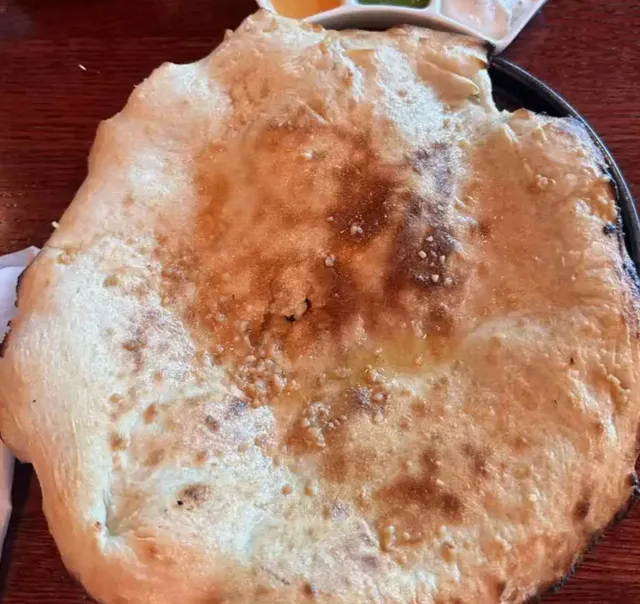 Pakistani Naan Steals the Show—Worth Going Back For! 🫓
