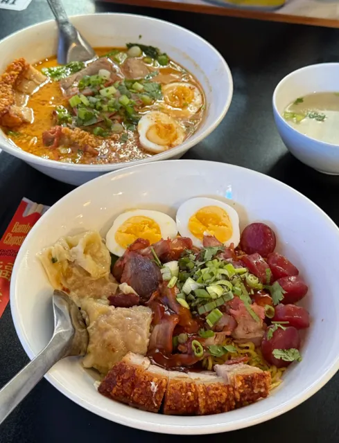 Portland Thai Street Vibes! Khao Moo Dang