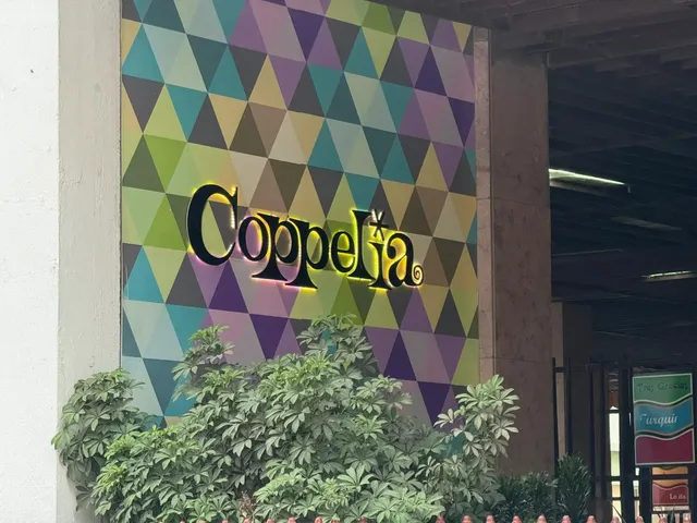 🍦 Cuba's National Ice Cream: Coppelia