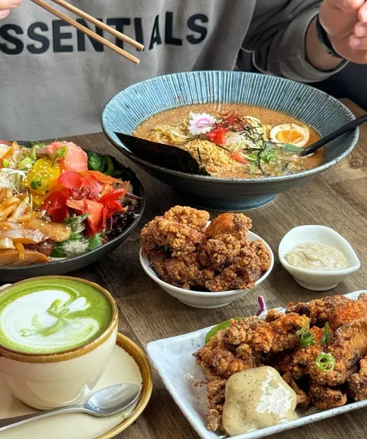 Geelong's Hidden Gem: A 4.9-Star Ramen Haven in the Suburbs! 🍜✨