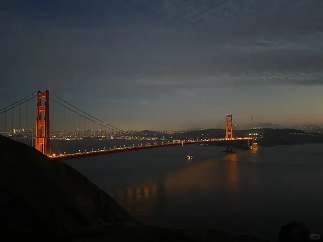 San Francisco at Night – 6 Spots That Come Alive After Dark 🌃✨