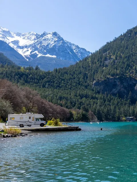 🌊 Vancouver's Hidden Gem: Seton Lake - A Serendipitous Discovery 🚗💨