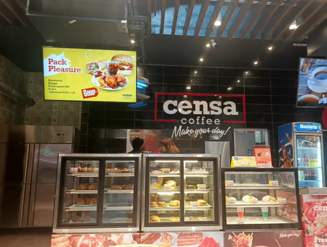 Censa Coffee - Douala's Weekend Oasis ☕🍔