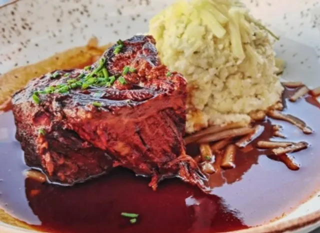 🍽️ Cedar + Stone, Urban Table | Modern Midwest Dining in the Sky