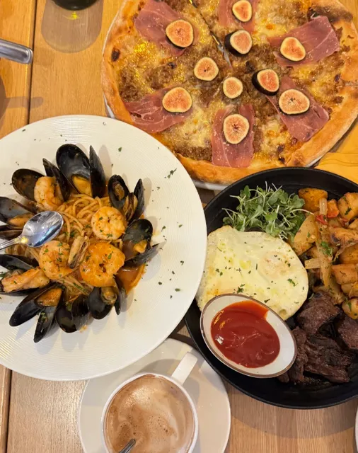 Hidden underground in Newbury is the super delicious brunch pizza 🍕