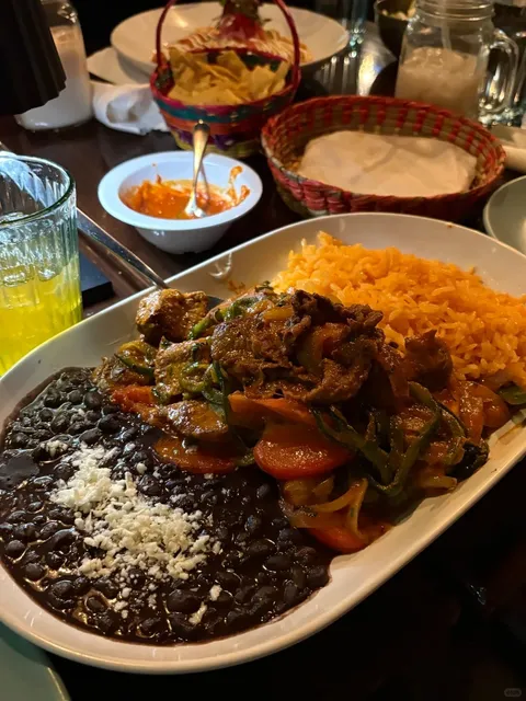 Hidden Gem Mexican Spot in Lincoln Park, Chicago 🌮