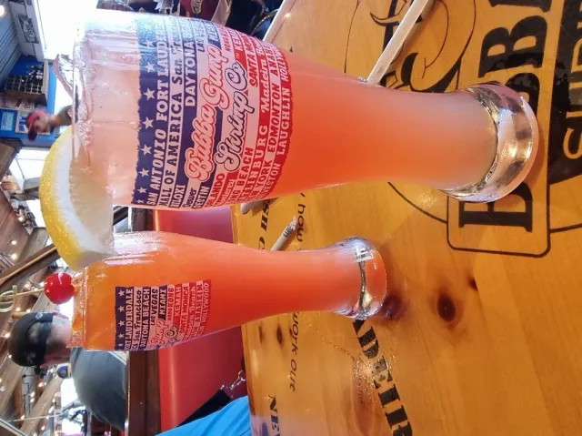 🏃‍♂️ "Run Forrest Run!" - Unexpected Delights at Bubba Gump's Pier 39