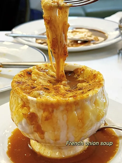 Hidden French Romance in an LA Corner – 「Petit Trois」🇫🇷✨