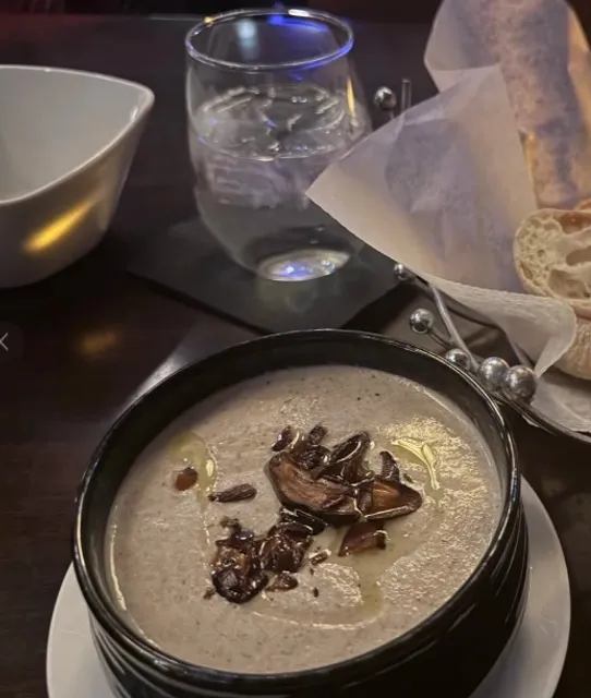 🍝 LockKeepers – A Modern Italian Steakhouse in a Historic Setting