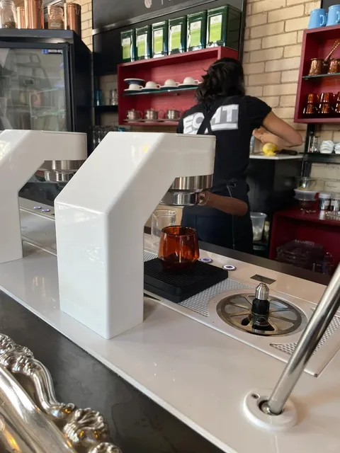 ☕️ Pittsburgh Coffee | An Artful & Experience-Driven Café ⏳