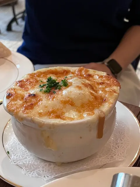 Must-Try French Brunch in New York 🥐